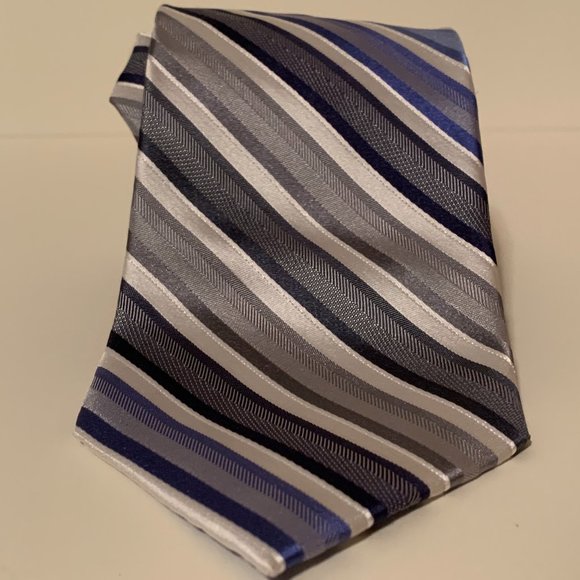 Calvin Klein Blue Striped Men's Necktie - Picture 2 of 8